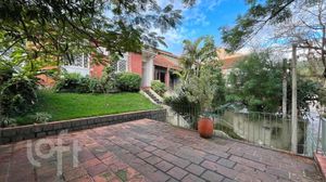 Image 1 - 876188