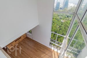 Image 37 - 876190