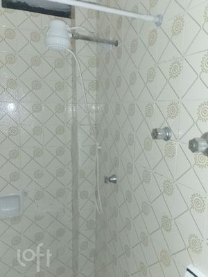Image 6 - 876195