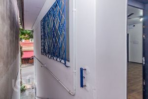 Image 23 - 876197