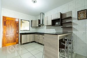Image 13 - 876202
