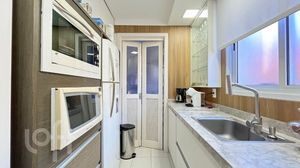 Image 9 - 876203