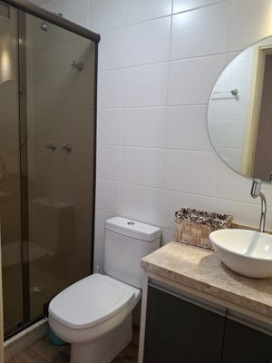 Image 9 - 876205