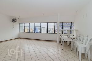 Image 18 - 876206
