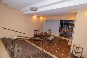 Image 30 - 876206