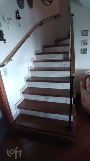 Image 8 - 876210