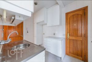 Image 7 - 876214