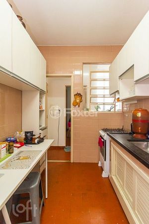 Image 4 - 876223