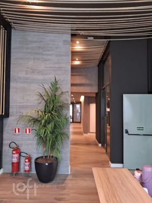 Image 12 - 876224