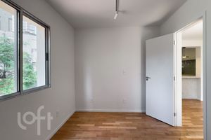 Image 3 - 876226
