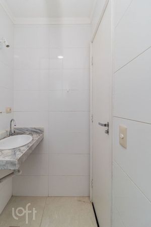 Image 34 - 876228