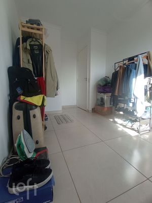Image 9 - 876228