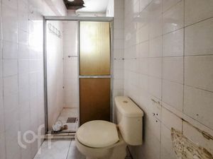 Image 12 - 876231