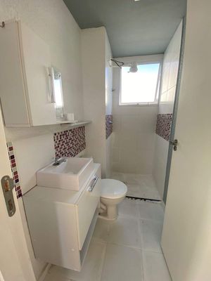 Image 8 - 876232