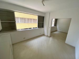 Image 8 - 876247