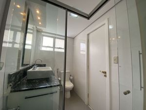 Image 4 - 876247