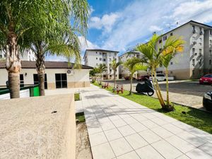 Image 8 - 876248