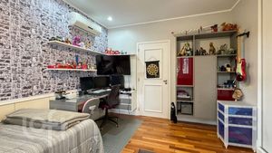 Image 15 - 876250