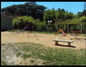 Image 15 - 876253