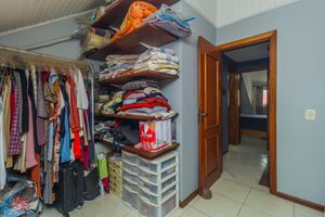 Image 30 - 876258