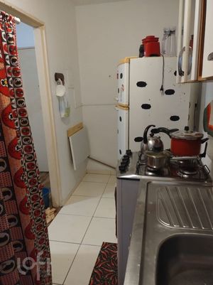 Image 4 - 876280