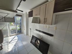 Image 7 - 876281