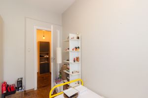 Image 7 - 876295