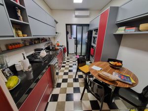 Image 1 - 876295
