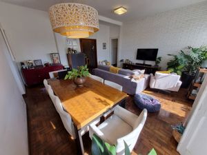 Image 4 - 876295