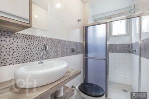 Image 8 - 876307