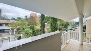 Image 25 - 876308