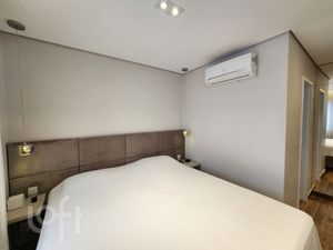 Image 11 - 876312