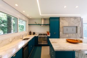 Image 20 - 876315