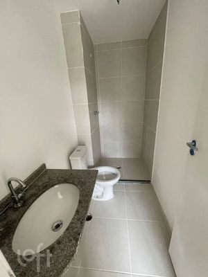 Image 13 - 876316