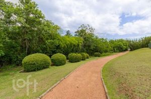 Image 3 - 876317