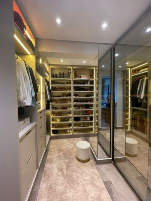 Image 9 - 876327