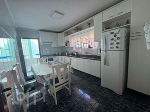 Image 7 - 876328