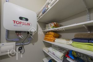 Image 49 - 876342