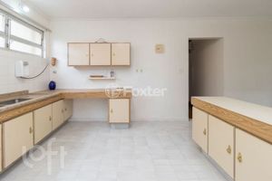 Image 30 - 876351