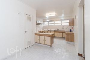 Image 32 - 876351