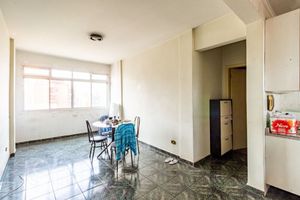 Image 15 - 876352