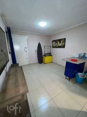 Image 5 - 876353