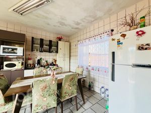 Image 4 - 876361