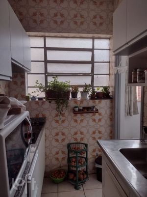 Image 25 - 876367