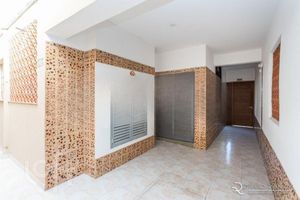 Image 31 - 876367