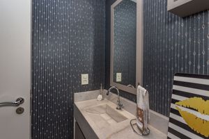 Image 14 - 876372