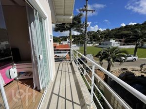 Image 7 - 876375