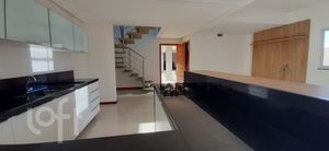 Image 3 - 876377