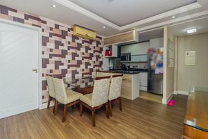 Image 6 - 876378