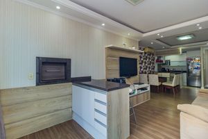 Image 8 - 876378